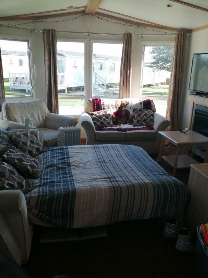 Chapmanholidaylets Cayton Bay Екстериор снимка